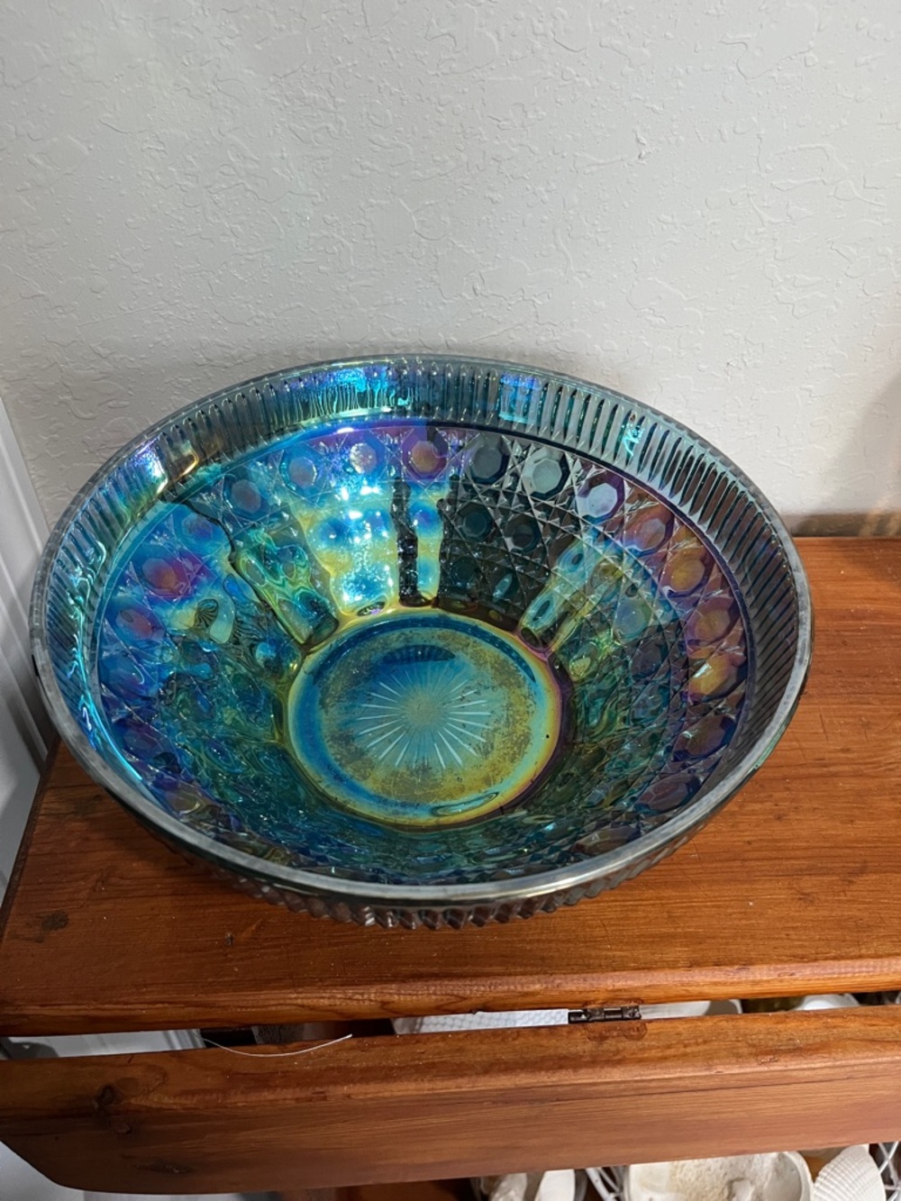 Indiana Blue Iridescent Carnival Windsor Button Pattern MCM GORGEOUS!